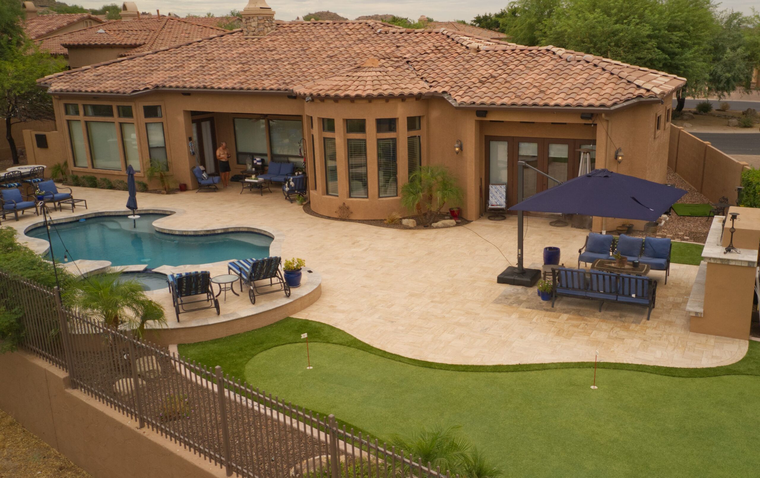 Why Artificial Grass Putting Greens Are a Game-Changer for Texas Homeowners